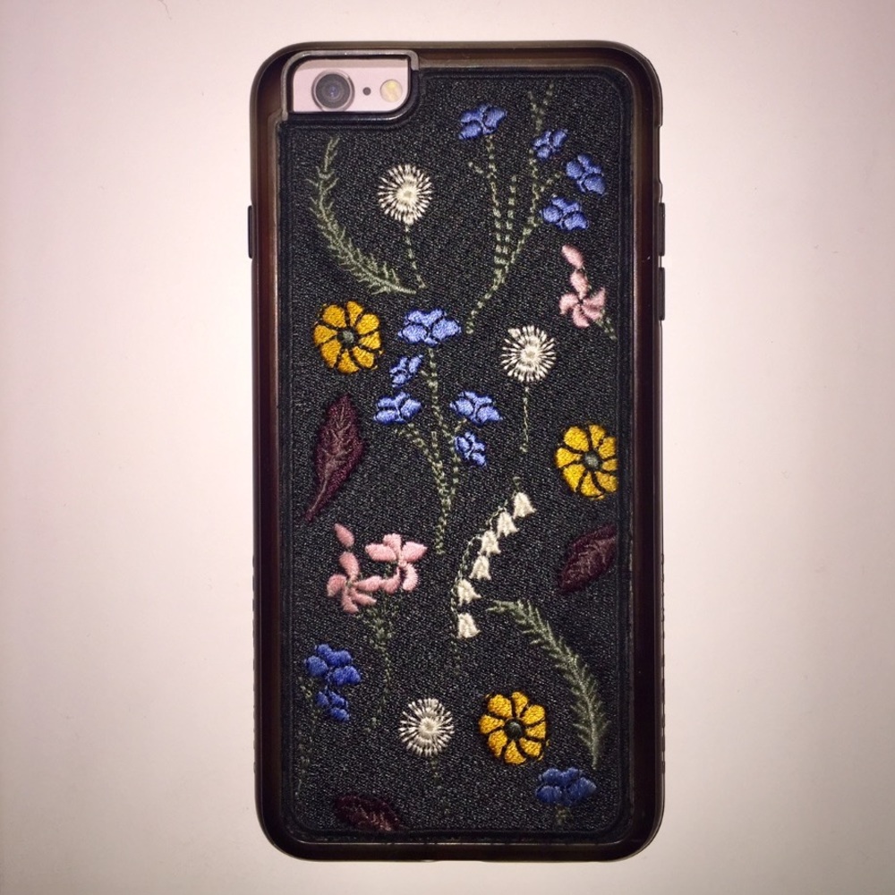 Floral Embroidered IPhone 6/6s Case